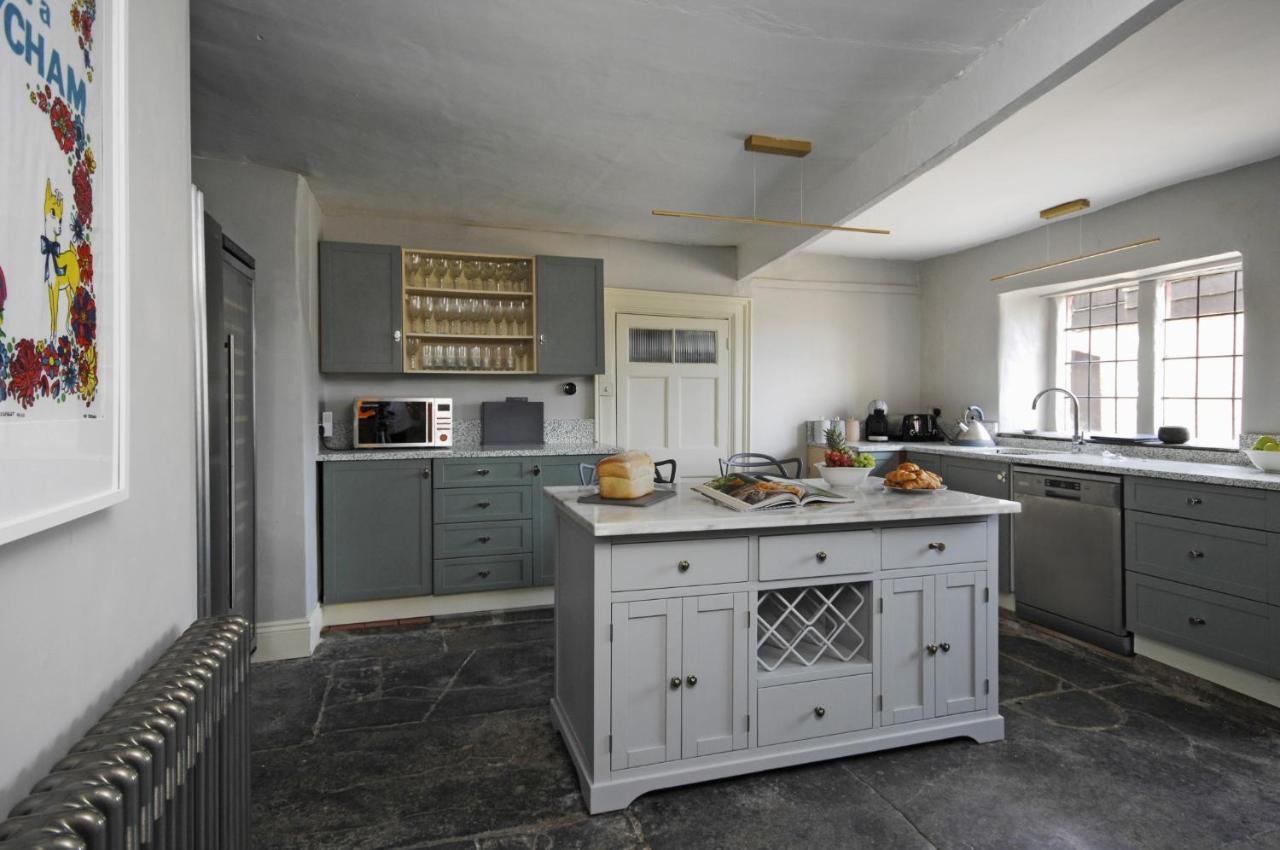 Topside House - Beautiful 7 Bedroom House With Hottub Wifi And Parking Near Bath Wells Frome Oakhill Exterior photo