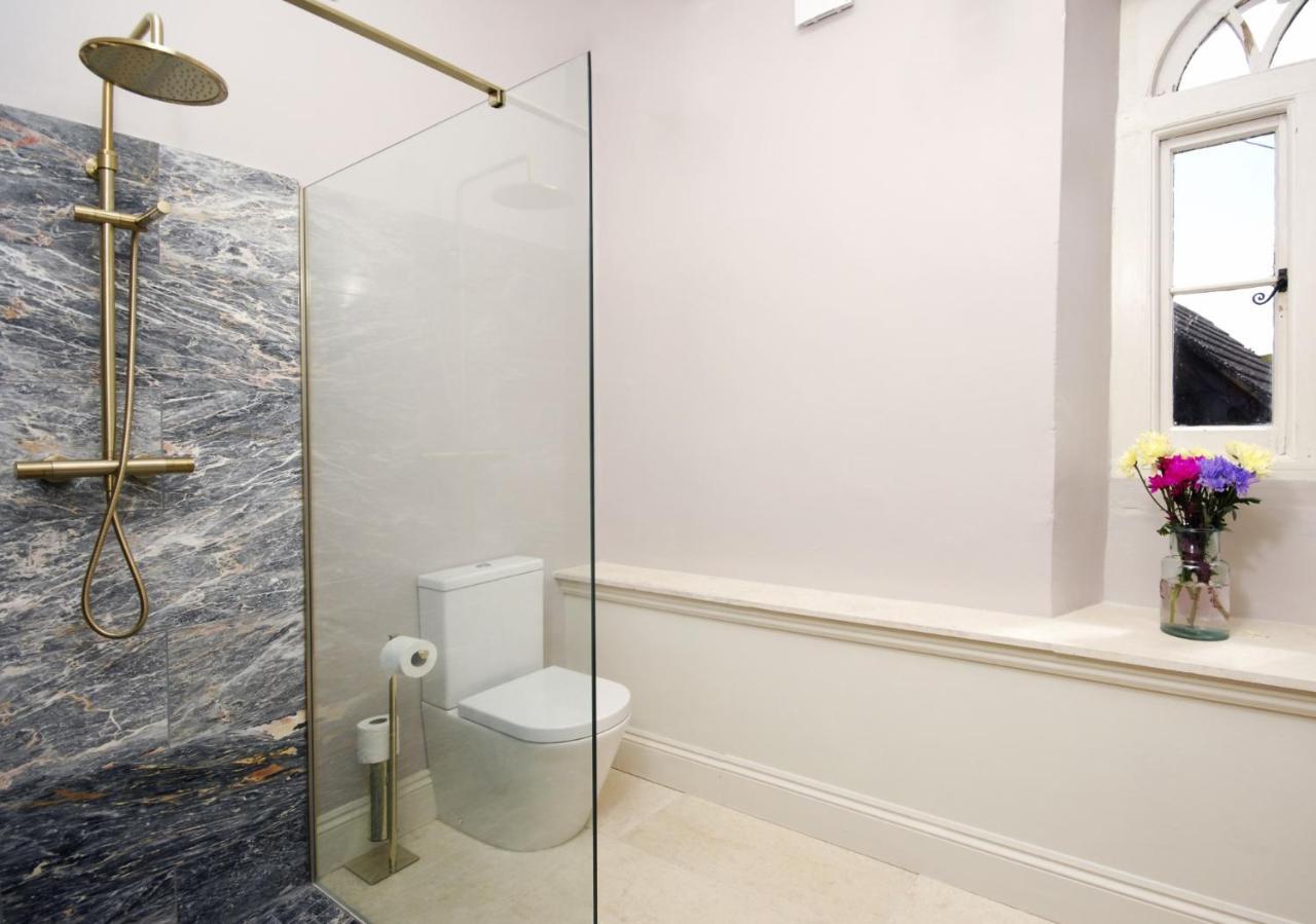 Topside House - Beautiful 7 Bedroom House With Hottub Wifi And Parking Near Bath Wells Frome Oakhill Exterior photo