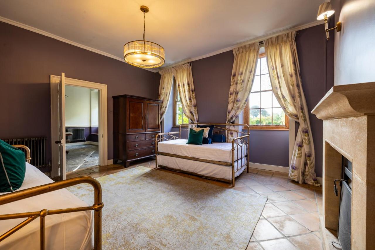 Topside House - Beautiful 7 Bedroom House With Hottub Wifi And Parking Near Bath Wells Frome Oakhill Exterior photo