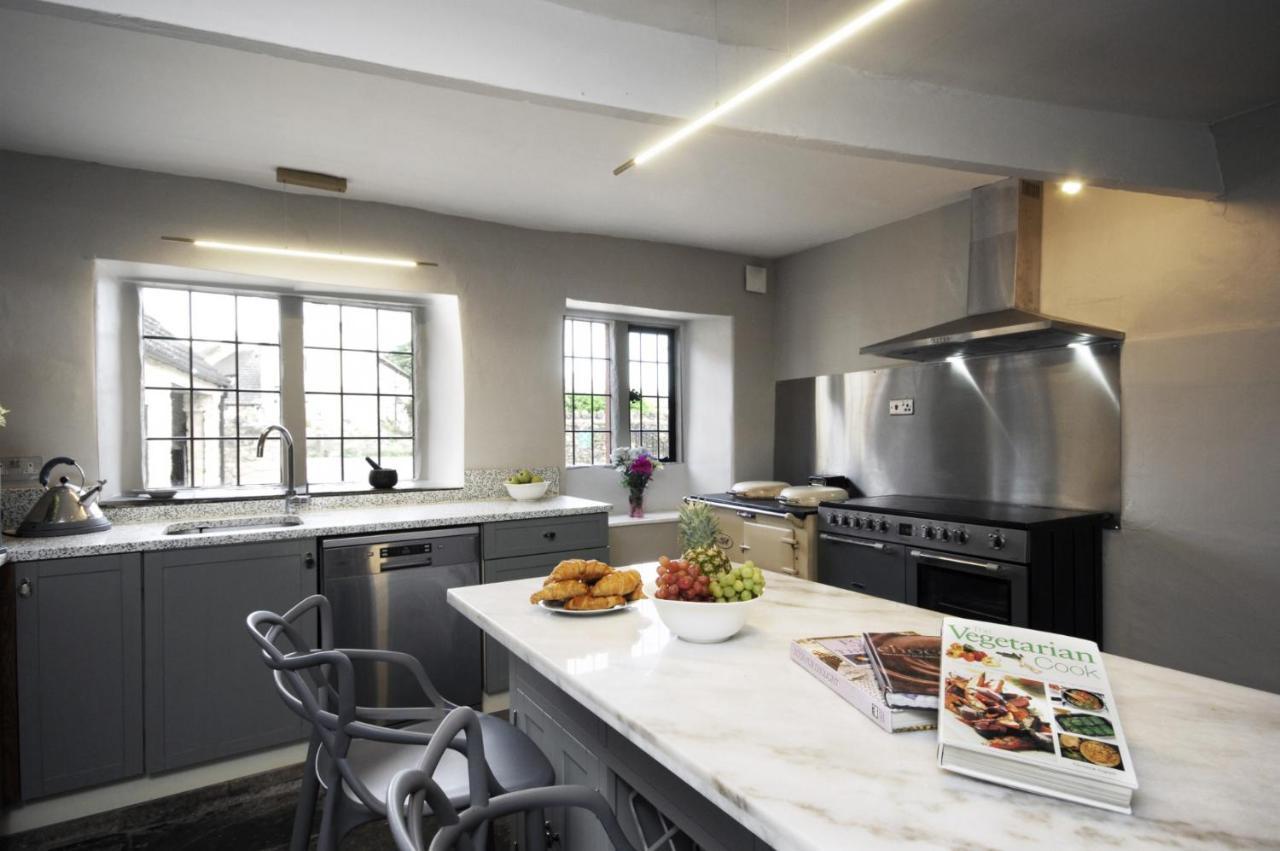 Topside House - Beautiful 7 Bedroom House With Hottub Wifi And Parking Near Bath Wells Frome Oakhill Exterior photo