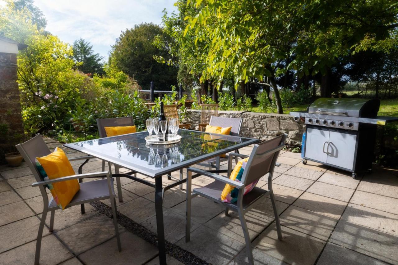Topside House - Beautiful 7 Bedroom House With Hottub Wifi And Parking Near Bath Wells Frome Oakhill Exterior photo