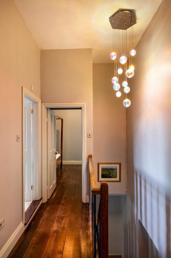 Topside House - Beautiful 7 Bedroom House With Hottub Wifi And Parking Near Bath Wells Frome Oakhill Exterior photo